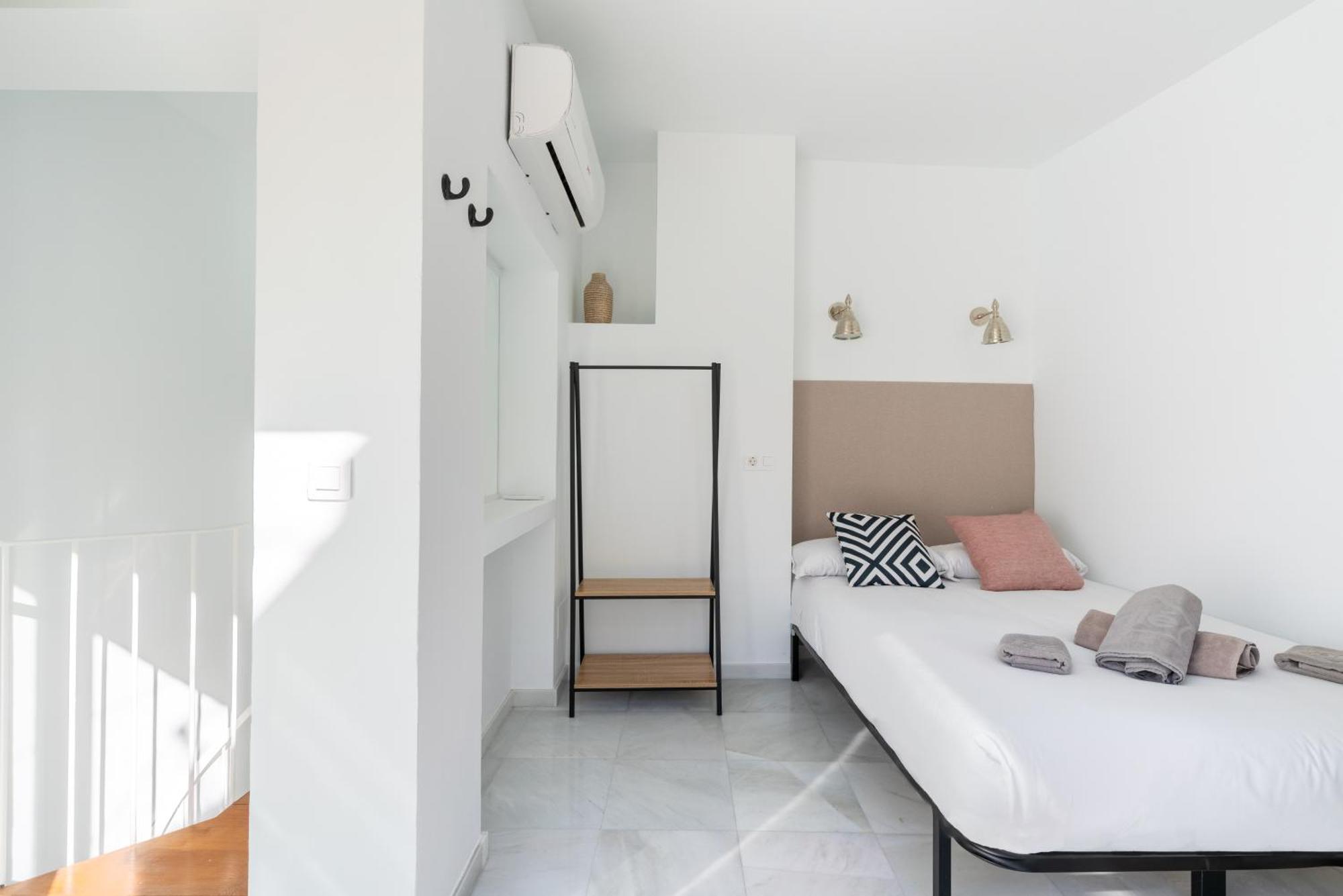 Duplex Con Terraza Junto A La Catedral Apartman Sevilla Kültér fotó