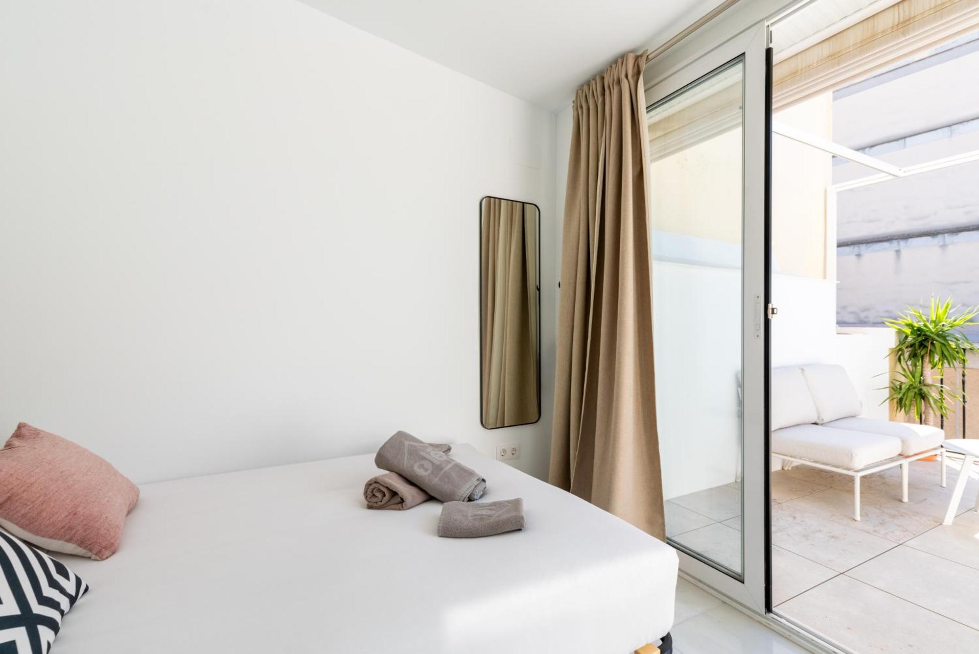 Duplex Con Terraza Junto A La Catedral Apartman Sevilla Kültér fotó