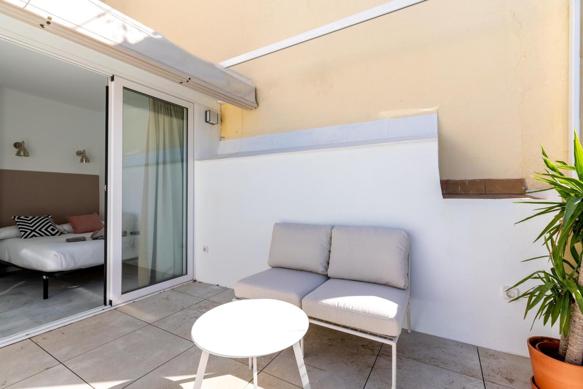 Duplex Con Terraza Junto A La Catedral Apartman Sevilla Kültér fotó