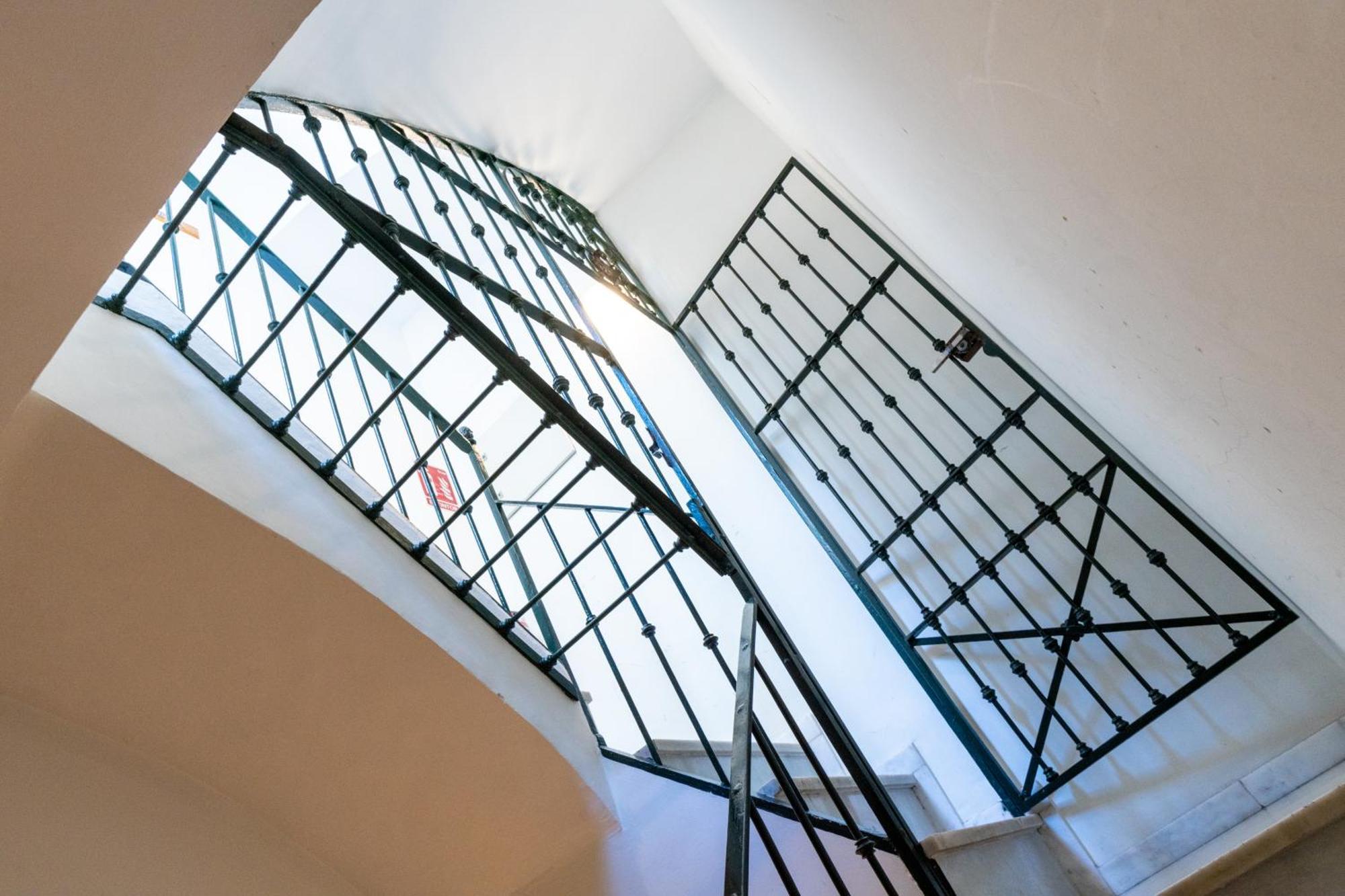 Duplex Con Terraza Junto A La Catedral Apartman Sevilla Kültér fotó